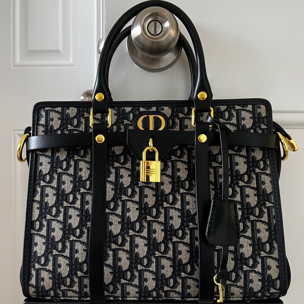 Pouch to Bag Encasement